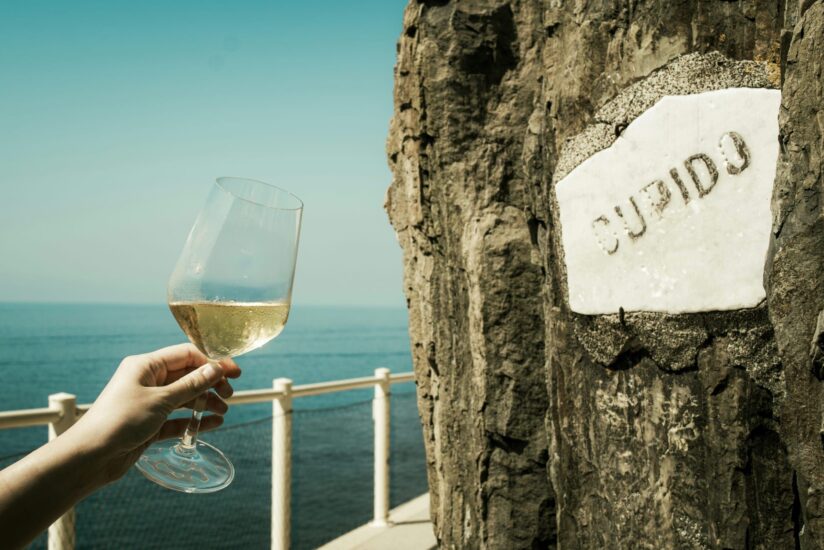 “I Vini dell’Amore” a Riomaggiore, con i vini delle Cinque Terre lungo la celebre Via dell’Amore