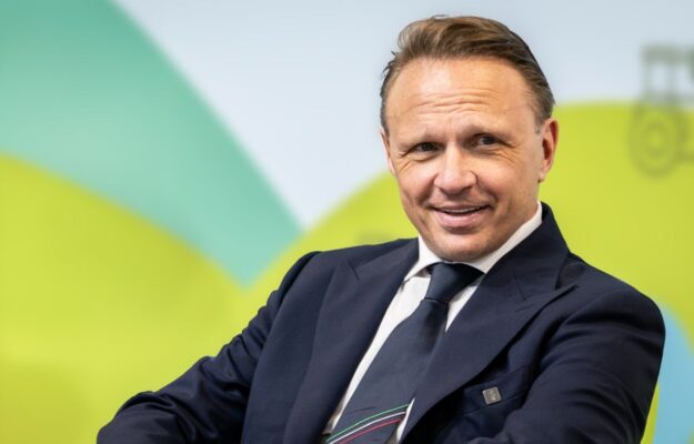 CERTIFICAZIONI, FRANCESCO LOLLOBRIGIDA, greenwashing, MINISTERO DELL'AGRICOLTURA, MINISTRO DELL'AGRICOLTURA, PRATICHE COMMERCIALI INGANNEVOLI, UE, Non Solo Vino