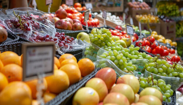 Pi&ugrave; prodotti Dop e Igp nei mercati milanesi: siglato protocollo tra Regione Lombardia e Sogemi