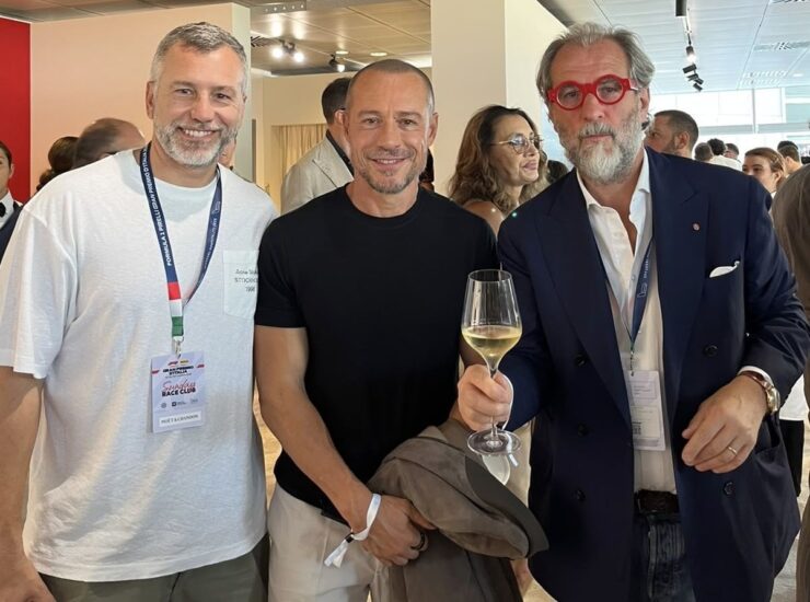 L’attore Stefano Accorsi con WineNews (photo by WineNews)
