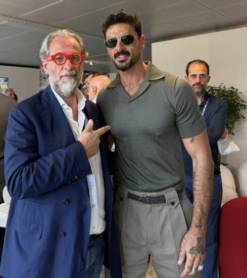 L’attore Michele Morrone con WineNews (photo by WineNews)