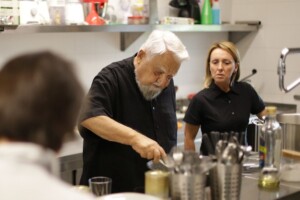 Addio ad Enzo Bianchi, monaco fondatore della Comunit&agrave; di Bose, gastronomo e cuoco