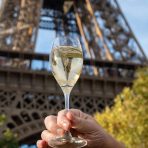 Nei bar e nei ristoranti francesi si brinda con il Prosecco: nel 2025 volumi di acquisto a +22,6%