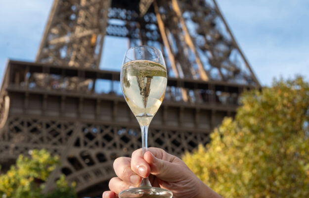 CAFFE', CHAMPAGNE, CONSUMI FUORICASA, FRANCEAGRIMER, FRANCIA, PARIGI, PROSECCO, RISTORANTI, SPUMANTI, Mondo
