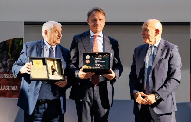 ACETAIE APERTE, CONSORZIO ACETO BALSAMICO DI MODENA, CONSORZIO ACETO BALSAMICO TRADIZIONALE DI MODENA, FRANCESCO LOLLOBRIGIDA, LE CHIAVI DELL’ACETAIA D’ITALIA, LE TERRE DEL BALSAMICO, MINISTRO DELL'AGRICOLTURA, Non Solo Vino