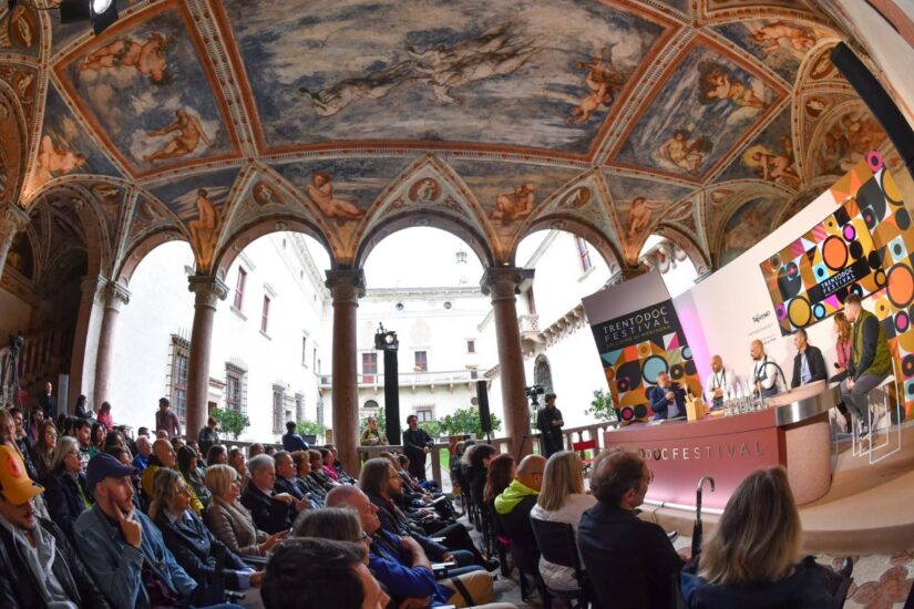 TUBERI, POLLINI E ORTICHE: LE NUOVE FRONTIERE DEL VEGETALENella foto: Gabriele Principato, Sauro Ricci, Raffaele Minghini, Davide Canella, Maddalena Zanoni, Luca Andrè