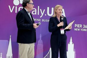 Bianchi in crescita e 46 cantine &ldquo;Led by Women&rdquo;: a Vinitaly.Usa un assaggio di &ldquo;OperaWine&rdquo; 2027