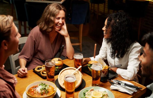 BAR, COMUNITA', GEN Z, HEINEKEN ITALIA, ITALIANI, SOCIALITA', Non Solo Vino