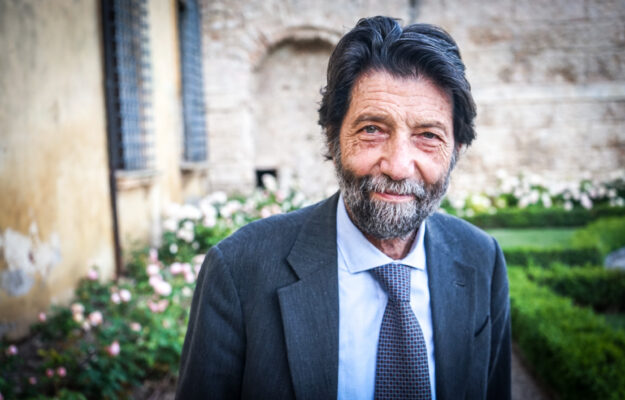 CULTURA, FILOSOFIA, IDENTITÀ, MASSIMO CACCIARI, VINO ITALIANO, Italia