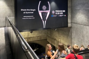 Il Prosecco Doc nella metropolitana di Londra: &egrave; la campagna promozionale del Consorzio in Uk