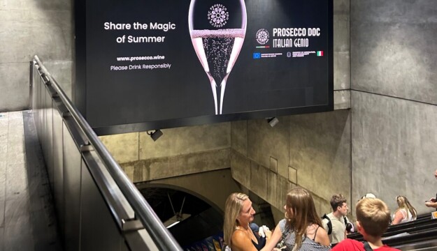 Il Prosecco Doc nella metropolitana di Londra: &egrave; la campagna promozionale del Consorzio in Uk