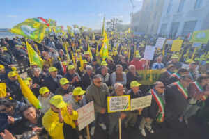 L&rsquo;agricoltura italiana in difficolt&agrave;: in Puglia, a Bari, 5.000 agricoltori Coldiretti in protesta