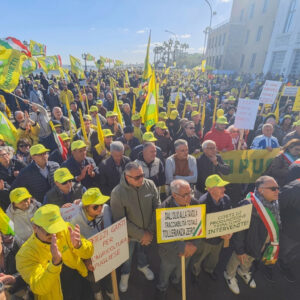 L&rsquo;agricoltura italiana in difficolt&agrave;: in Puglia, a Bari, 5.000 agricoltori Coldiretti in protesta