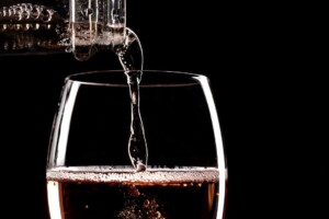 Il calo vendite dei vini rossi abbraccia anche la Borgogna: sono i Cr&eacute;mant a crescere pi&ugrave; di tutti