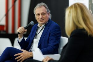 &ldquo;Chi viaggia, oggi, vuole vivere i luoghi, per questo l&rsquo;enoturismo ha grandi opportunit&agrave;&rdquo;