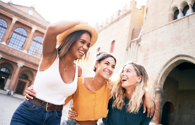 GEN Z, LUSSO, MILLENNIAL, slowxury, TENDENZE, TURISMO, VIAGGIO, Non Solo Vino