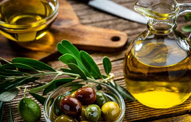 AGEA, DOP E IGP, FONDI UE, FRANCESCO LOLLOBRIGIDA, INDIGENTI, MINISTERO DELL'AGRICOLTURA, MINISTRO DELL'AGRICOLTURA, OLIO ITALIANO, POVERTA, Non Solo Vino