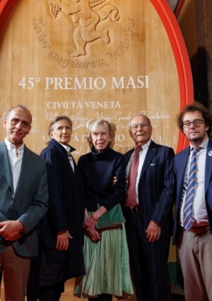 L&rsquo;oncologo David Khayat, &ldquo;il vino mi accompagna&rdquo; e &ldquo;la tavola &egrave; anche un luogo di cura&rdquo;