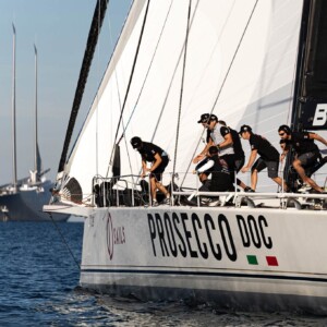 Le bollicine italiane hanno il vento in poppa e il Prosecco Doc fa rotta sulla Barcolana a Trieste