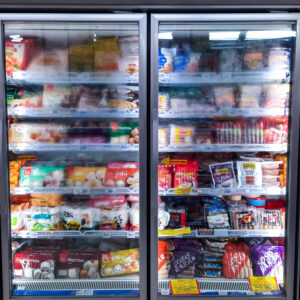 Attacco hacker senza precedenti ai supermercati francesi: messi fuori uso i frigoriferi