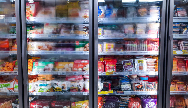 Attacco hacker senza precedenti ai supermercati francesi: messi fuori uso i frigoriferi