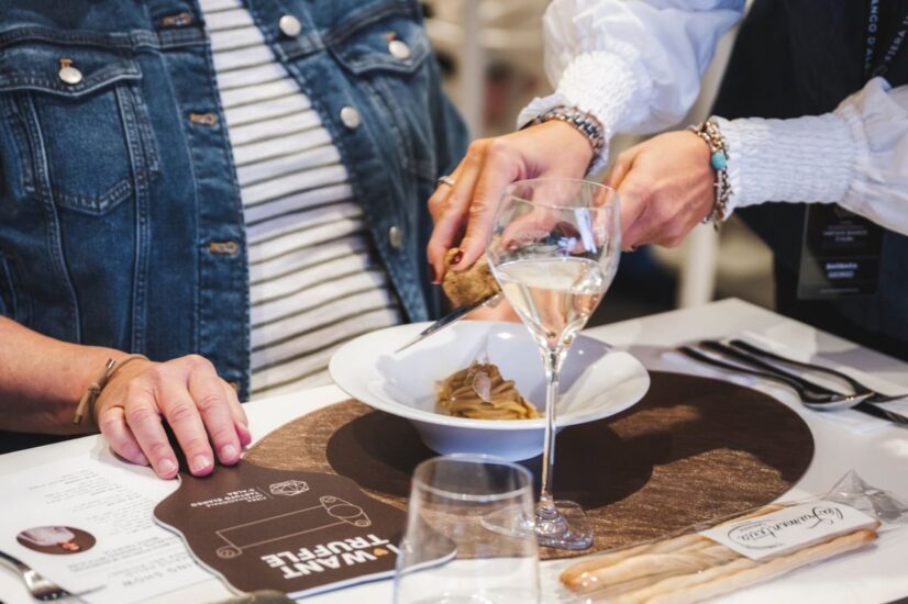 La “Fiera Internazionale del Tartufo Bianco d’Alba” brinda a 10 anni di partnership con il Consorzio Alta Langa